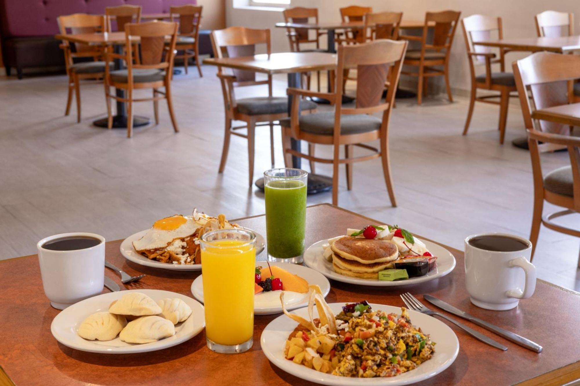 Four Points By Sheraton Monterrey Linda Vista Guadalupe  Екстер'єр фото